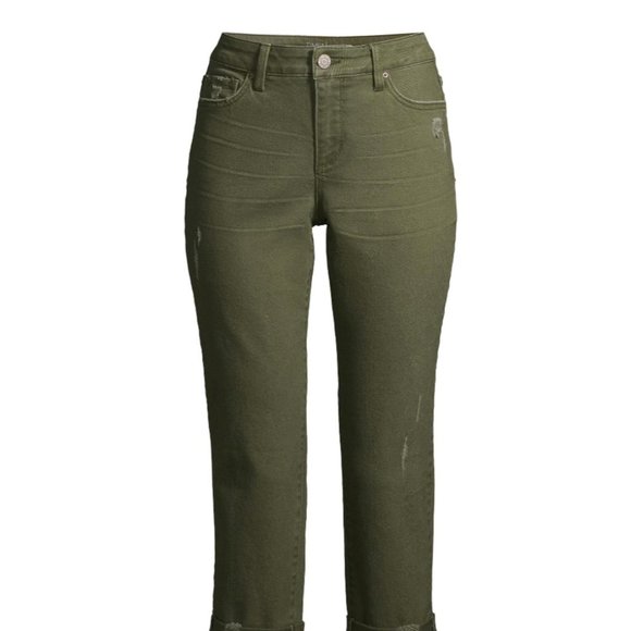 TIME and TRU Women's Mid Rise Capri Pants - green - Picture 1 of 8